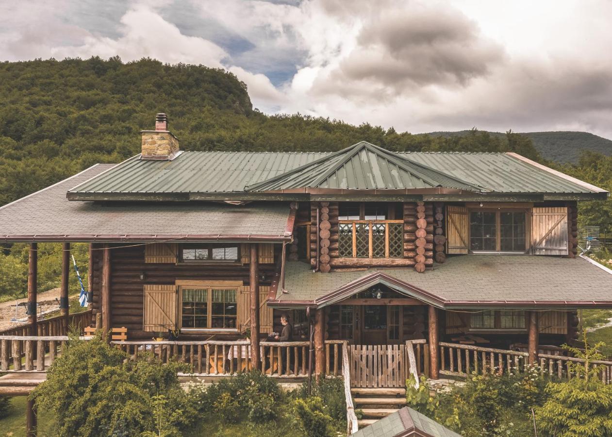 Sfendamos Wood Village Naousa  Eksteriør billede