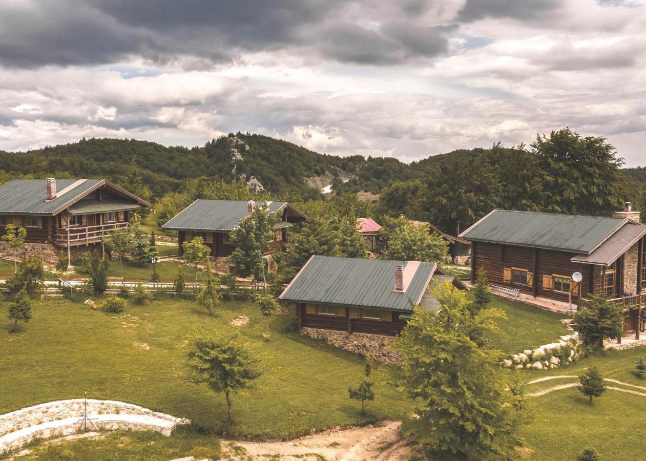 Sfendamos Wood Village Naousa  Eksteriør billede